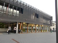3日目(2012年10月1日)午前中はワーヘニンゲン大学にてオランダ植物工場についてエペ・フゥーヴェリンク先生より特別講義を受けました。