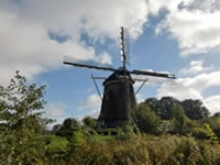 7日目（2012年10月5日）アムステルダムの空港へ向かう途中、最後にアムステルパークにあるリーカーの風車に立ち寄りました。